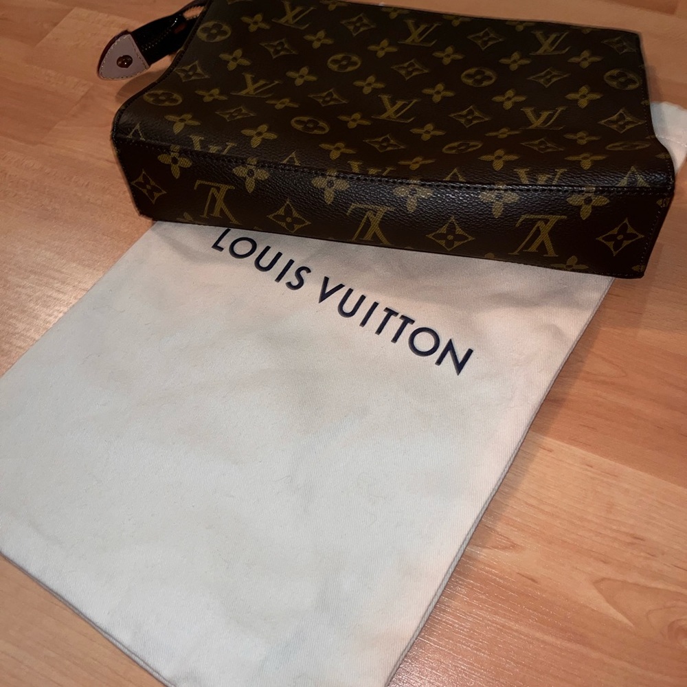 •Louis Vuitton 2019 Monogram Toilette AND LV Canvas pocket/organizer wallet - Picture 8 of 16
